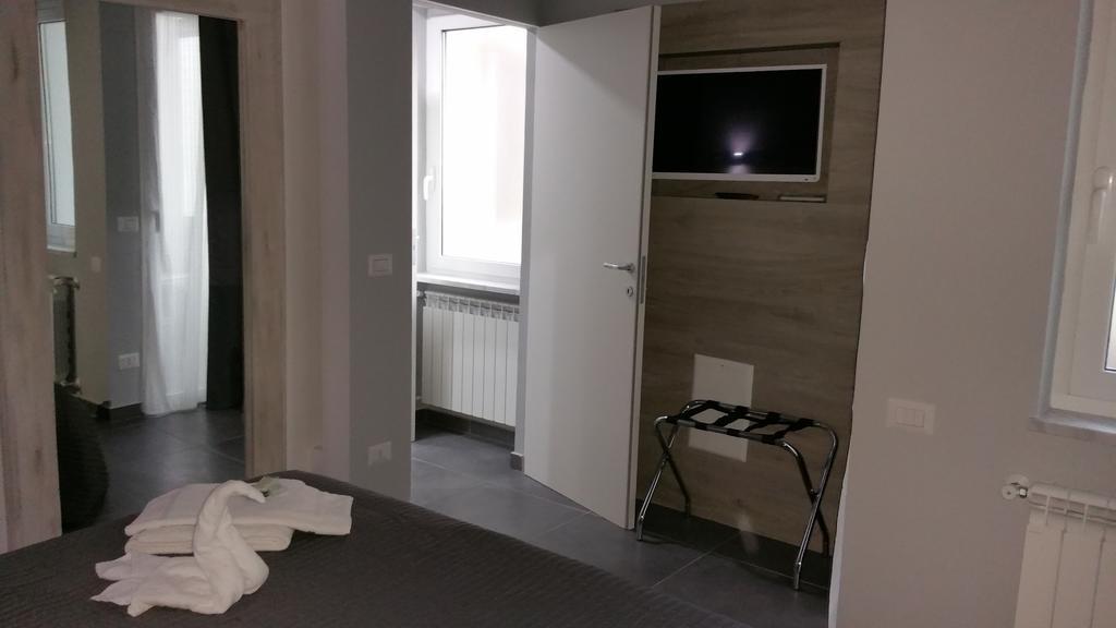 Alis Vanvitelli Suite Naples Extérieur photo